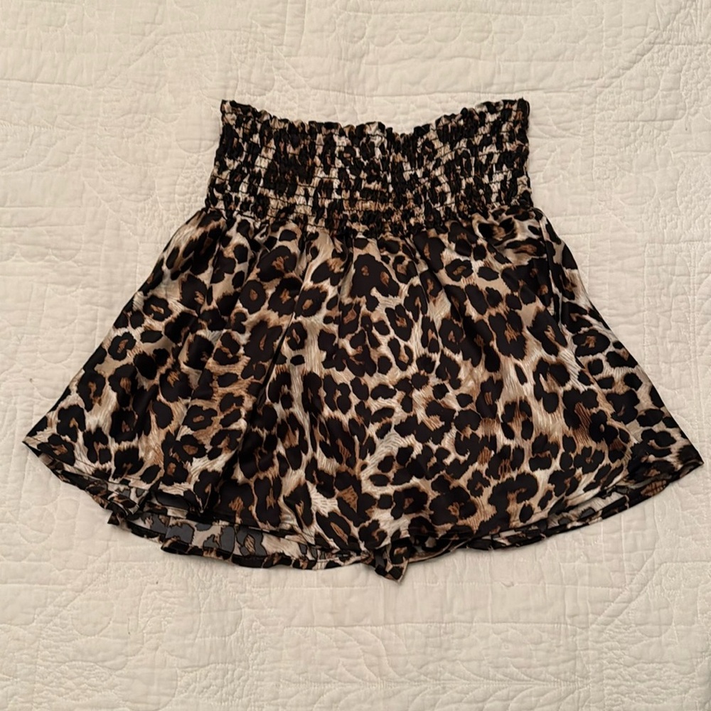 Karlie leopard print skort.